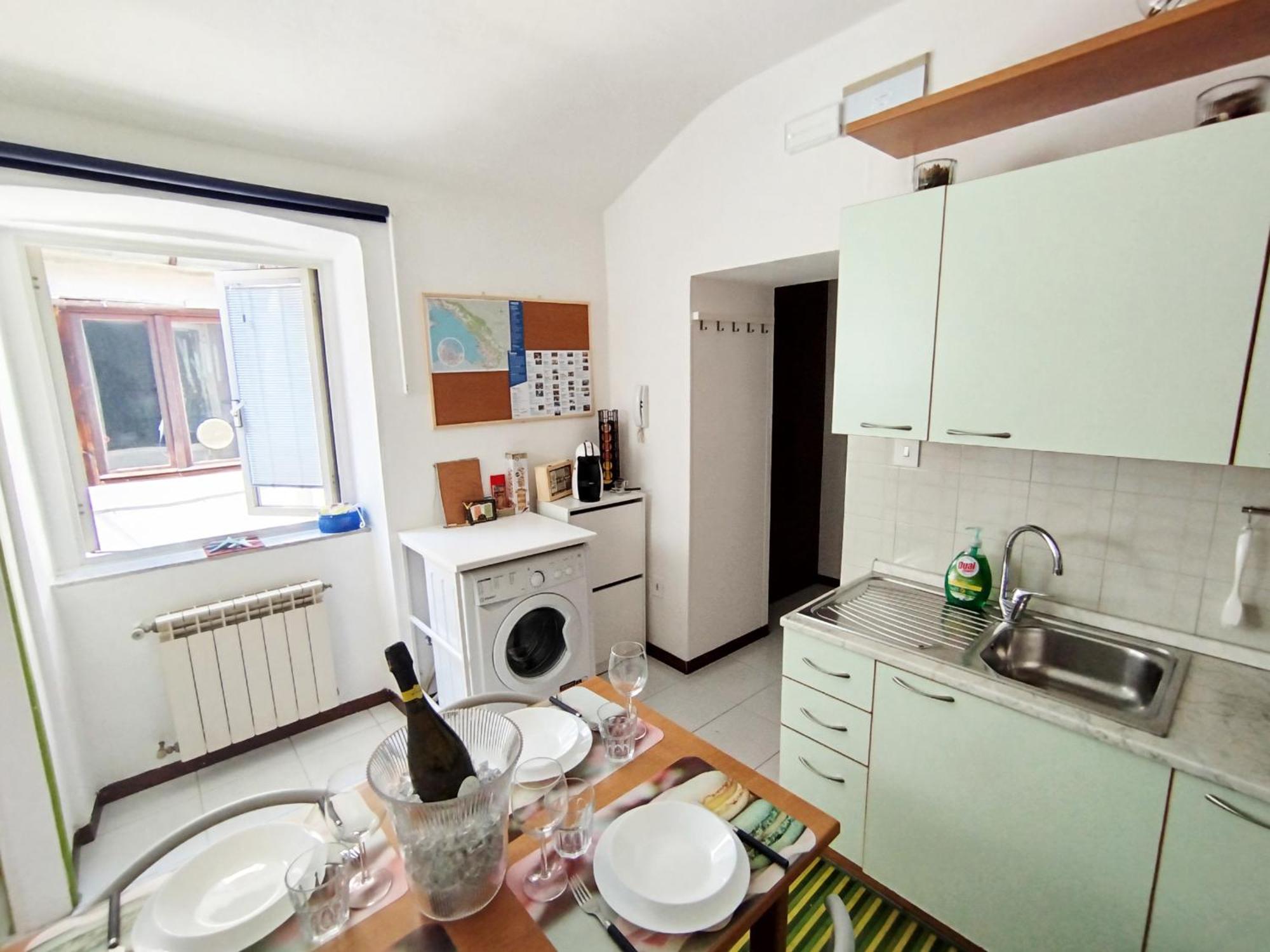 Appartamento Storico In Viale Триест Екстериор снимка